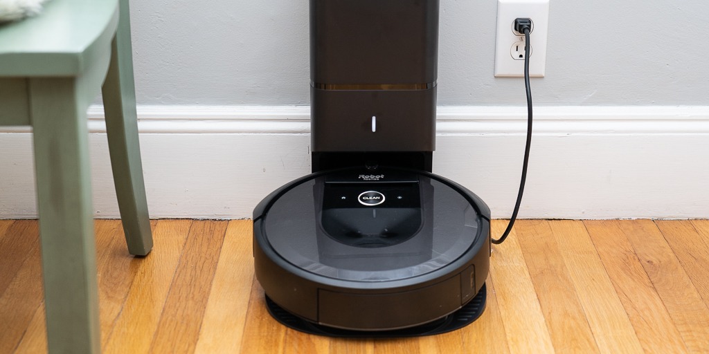 Đánh giá iRobot Roomba i7 plus